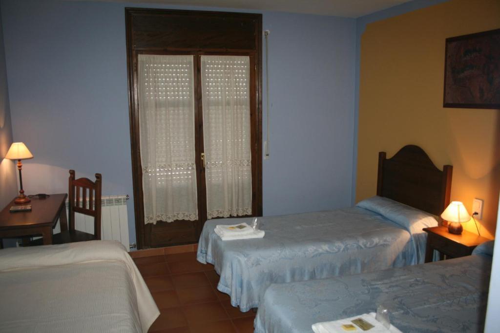 Hotel Meson De Colungo Zimmer foto